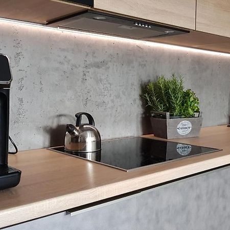 Apartament Julia Apartment Леско Екстериор снимка