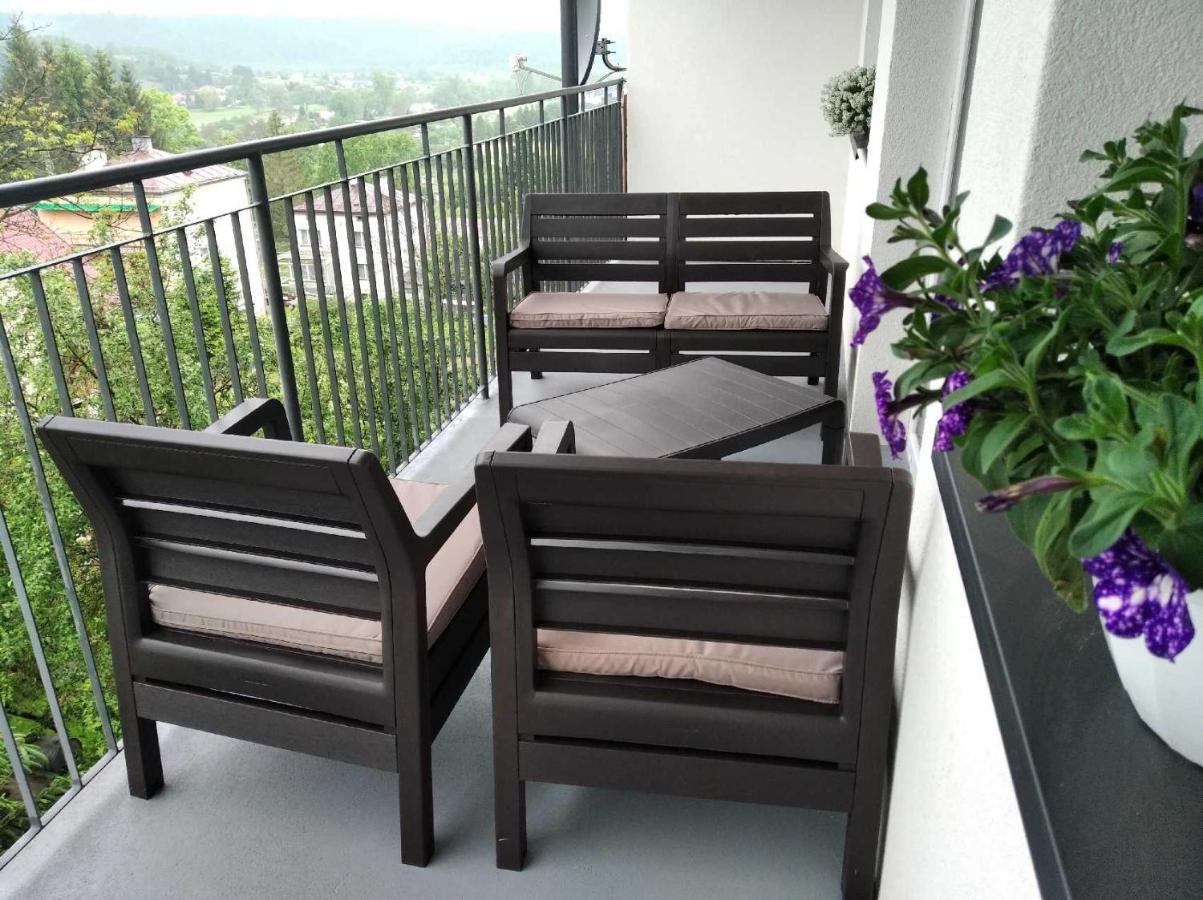 Apartament Julia Apartment Леско Екстериор снимка