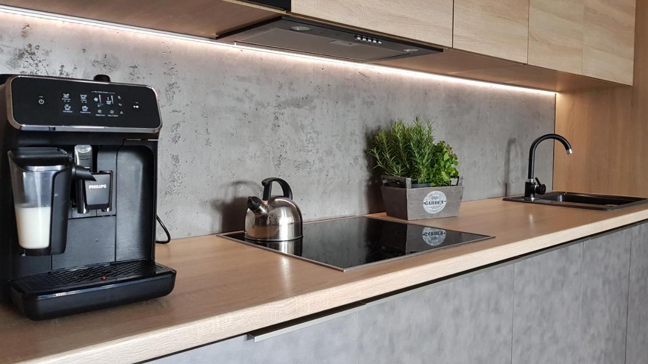 Apartament Julia Apartment Леско Екстериор снимка